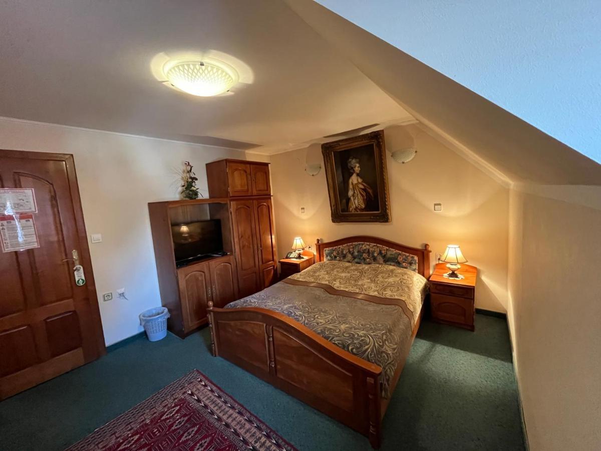 Hotel Razgorsek Веленье Экстерьер фото