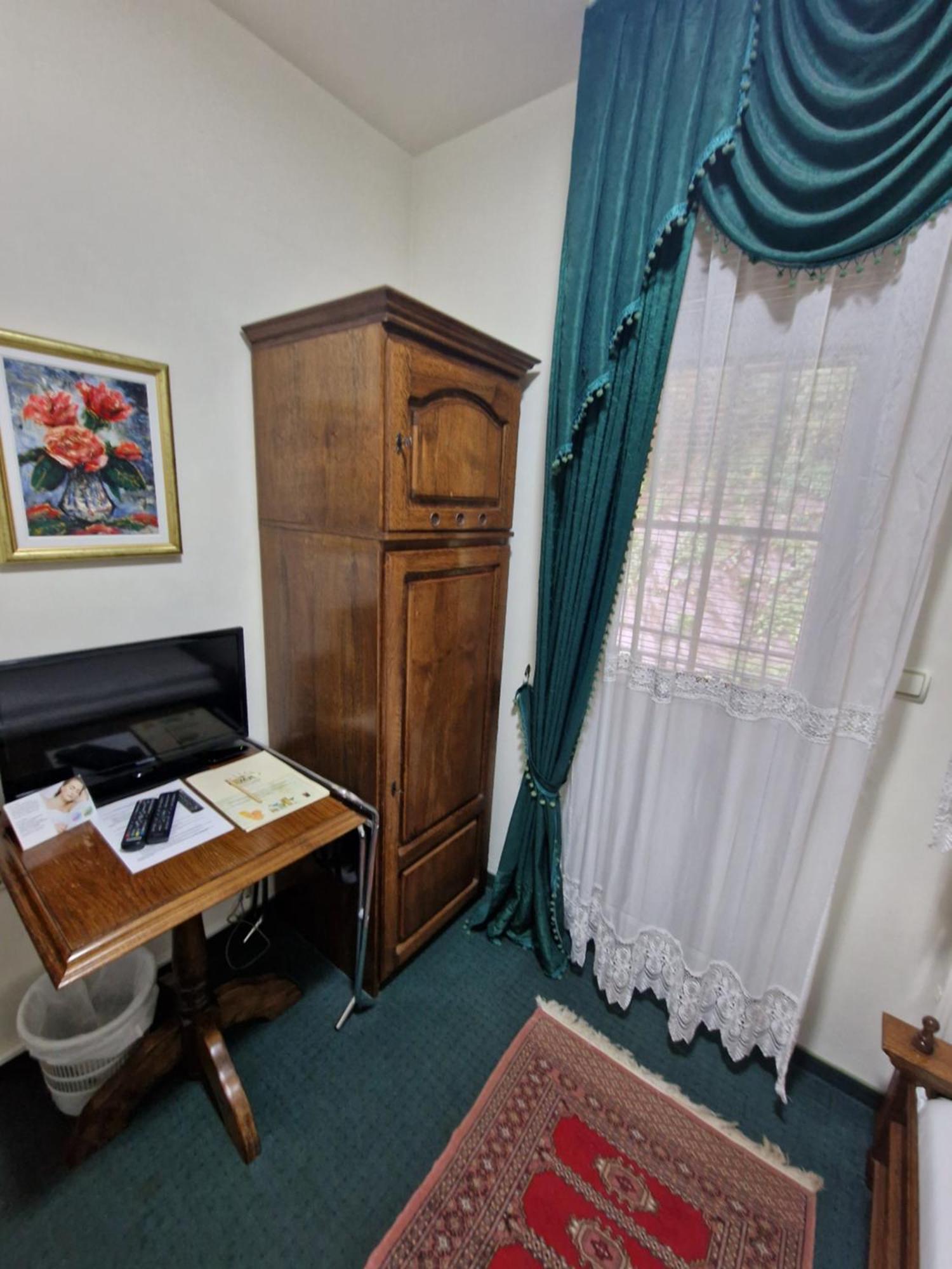 Hotel Razgorsek Веленье Экстерьер фото