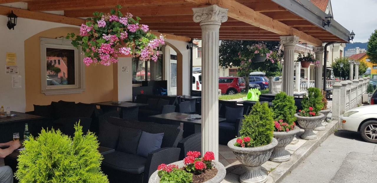 Hotel Razgorsek Веленье Экстерьер фото